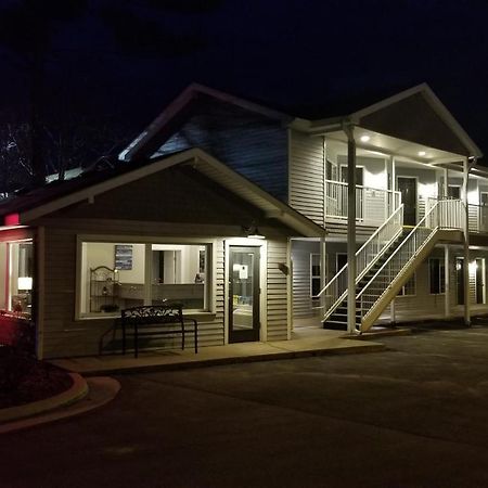 Brio Beach Inn Traverse City Exteriér fotografie