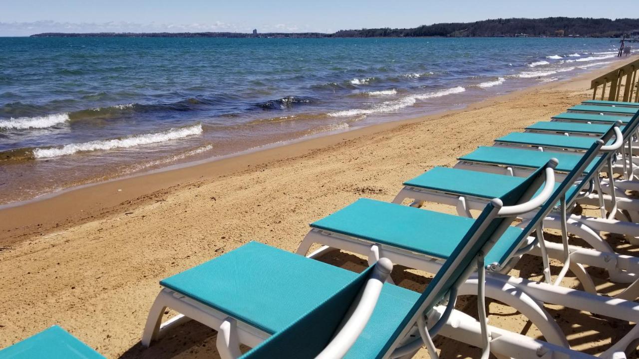 Brio Beach Inn Traverse City Exteriér fotografie