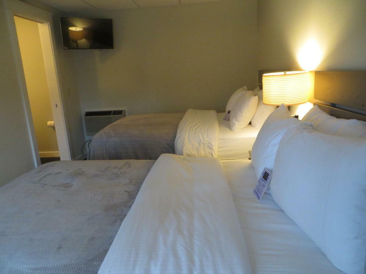 Brio Beach Inn Traverse City Exteriér fotografie